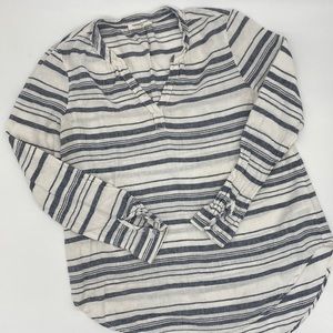 Beach lunch lounge linen top small